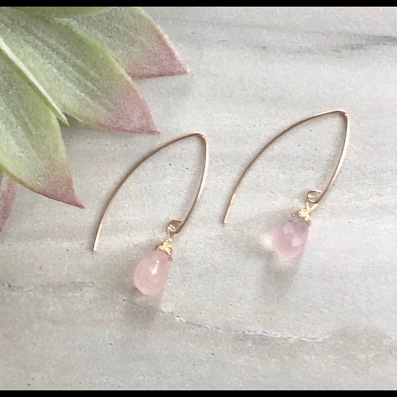 🎉host pick🎉 tear drop rose marquis earrings - Picture 2 of 6